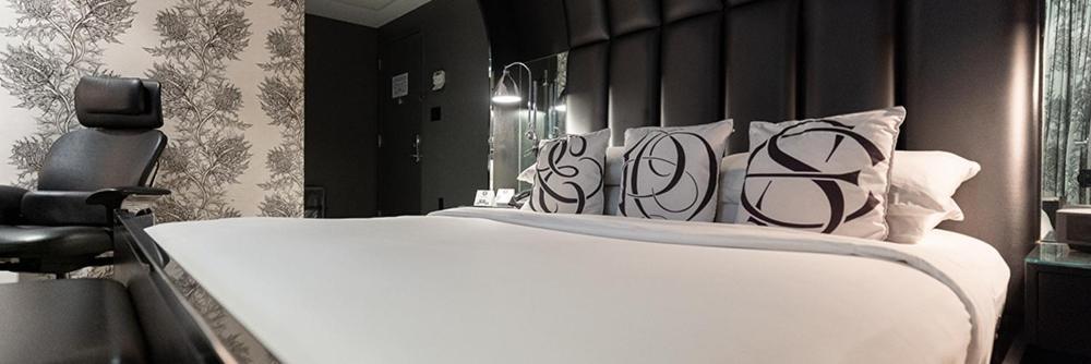 Hotel Night By Sb At Times Square