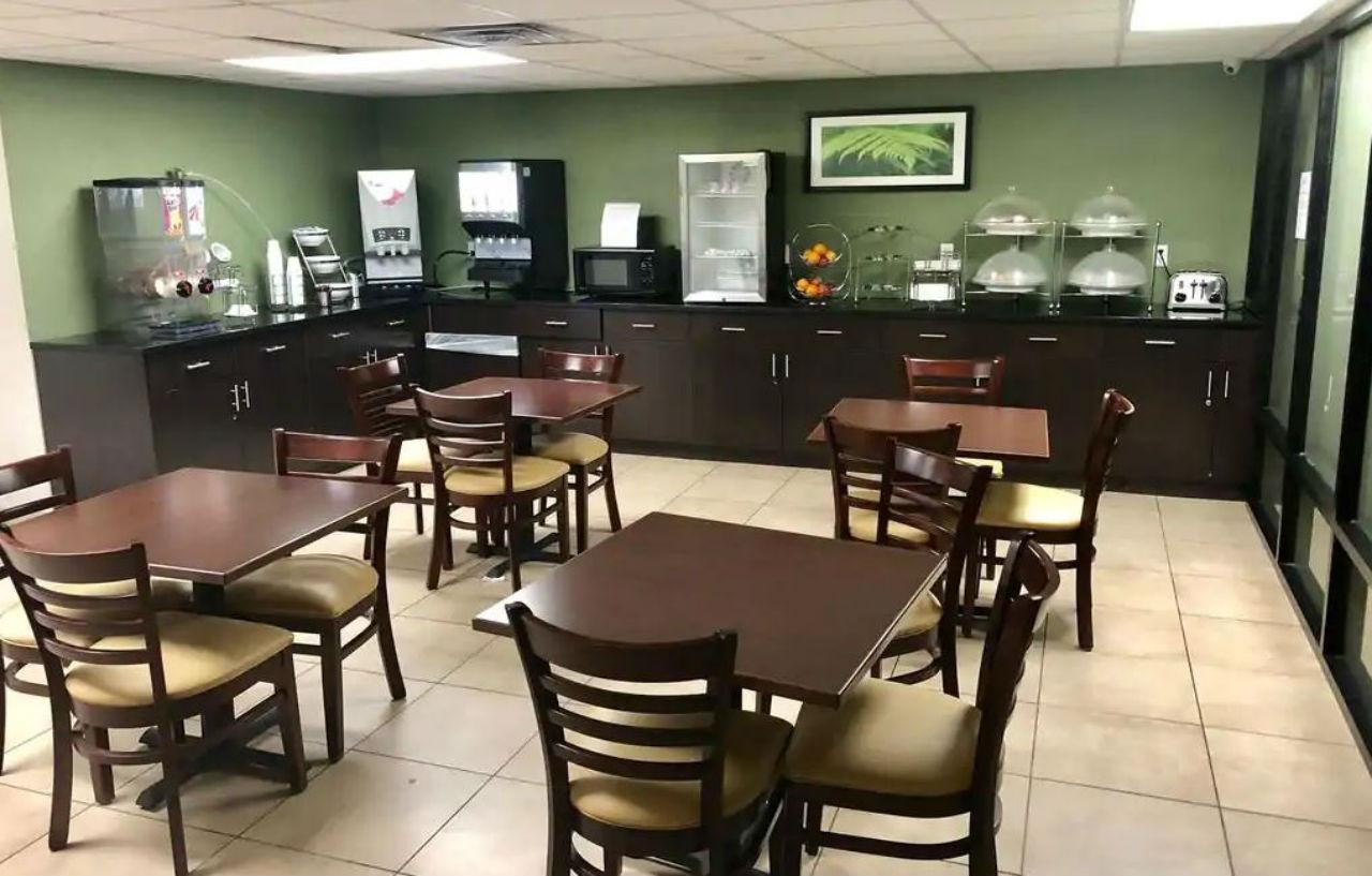 Hotel Days By Wyndham Brooklyn Borough Park 3*