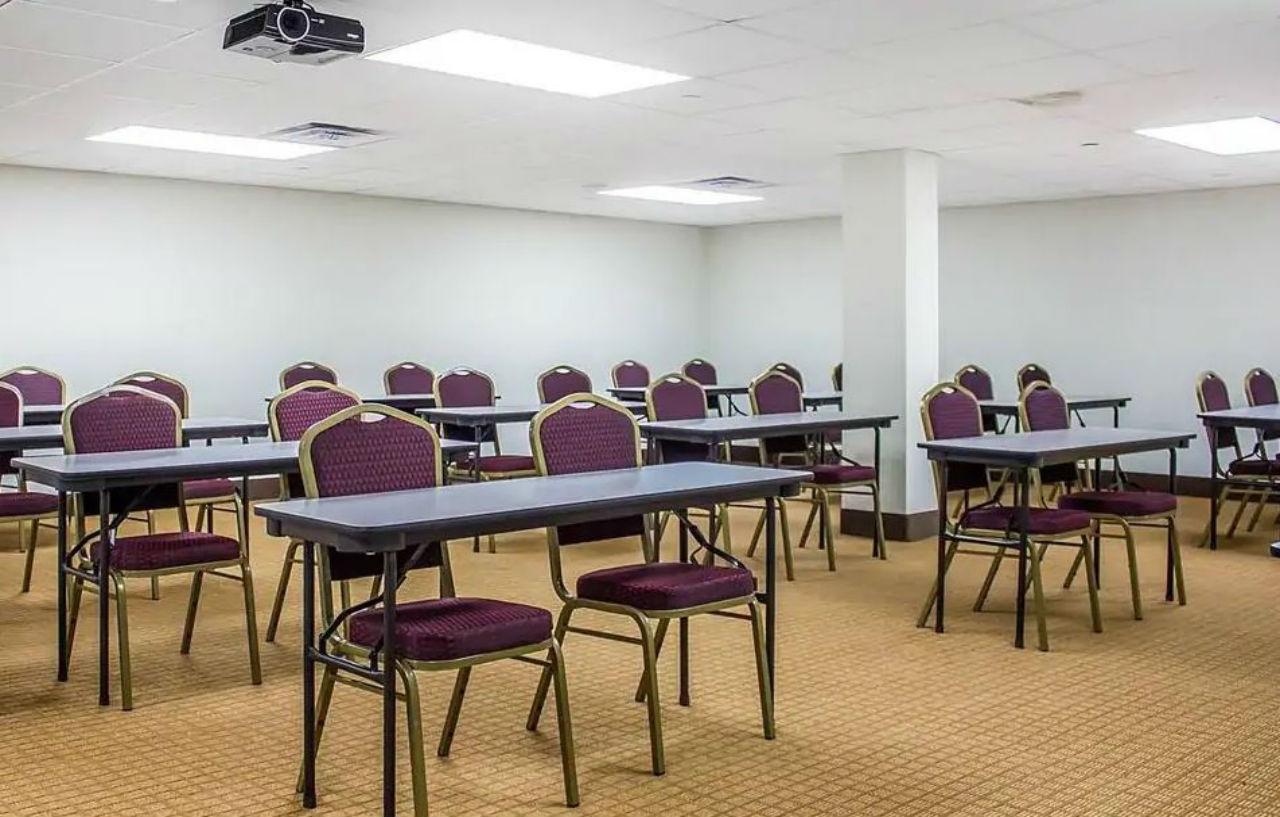 Days By Wyndham Brooklyn Borough Park Hotel 3*