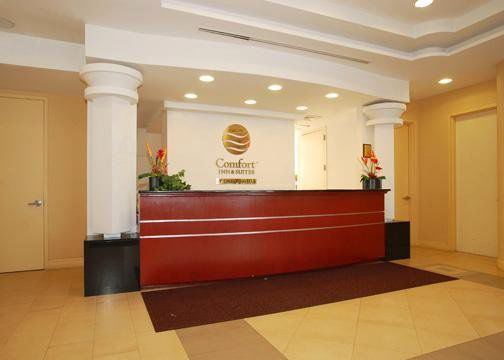 Comfort & Laguardia Airport Hotel