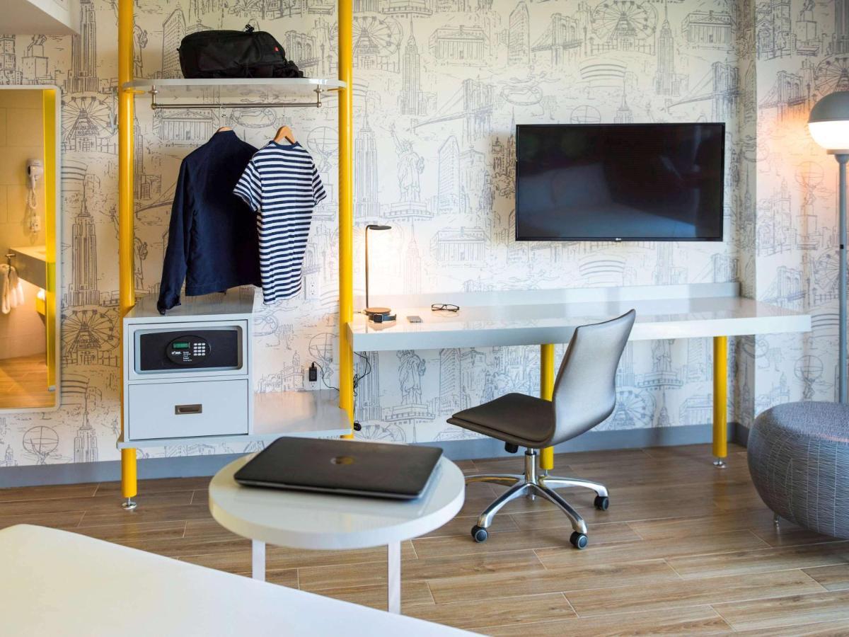 Ibis Styles Laguardia Airport Hotel New York