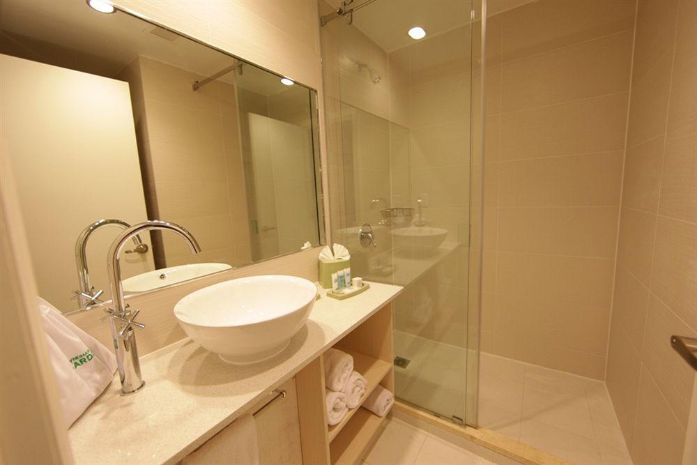 Hotel Wyndham Garden Long Island New York