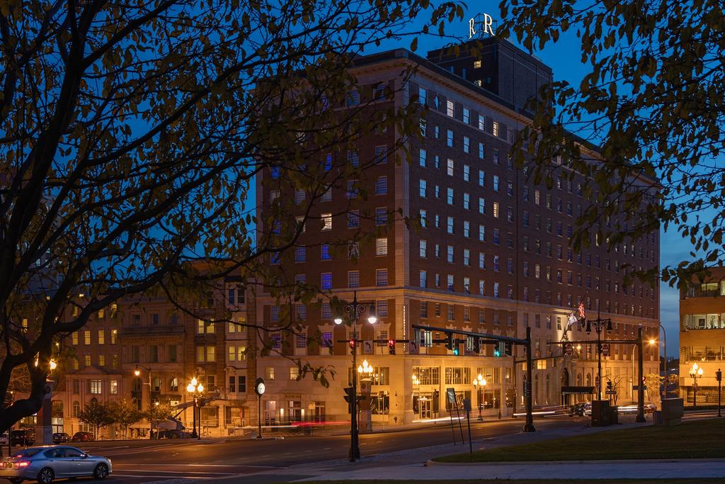 Albany Hotels - Find the best Albany, NY hotel deals